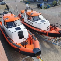 WAVERIDER 1060 GRP CABIN